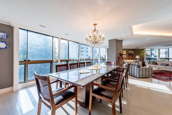 apartment em Avenida Coronel Lucas de Oliveira, Boa Vista - Porto Alegre - RS