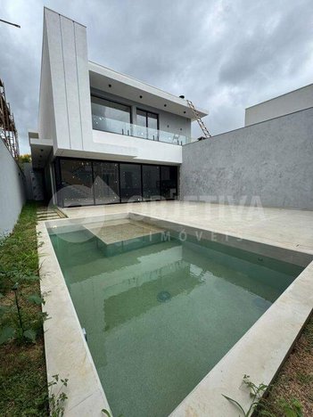 house em Avenida Argemiro Evangelista Ferreira, Shopping Park - Uberlândia - MG