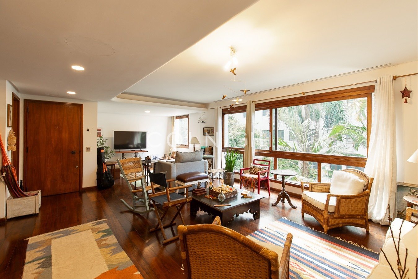 Apartamento na Anita Garibaldi - Colnaghi Imóveis
