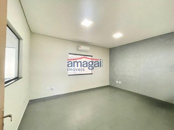 office em Geraldo Scavone, Jardim Califórnia - Jacareí - SP