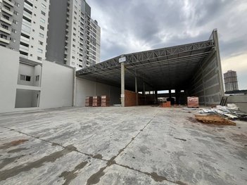 industrial em Rua John Kennedy - E, Passo dos Fortes - Chapecó - SC