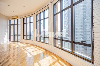 apartment em Rua Pedroso Alvarenga, Itaim Bibi - São Paulo - SP