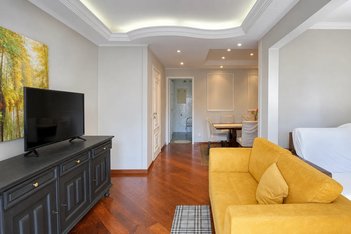 apartment em Rua Comendador Miguel Calfat, Vila Nova Conceição - São Paulo - SP