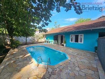 house em Rua Roberto Ponick, Bom Retiro - Joinville - SC