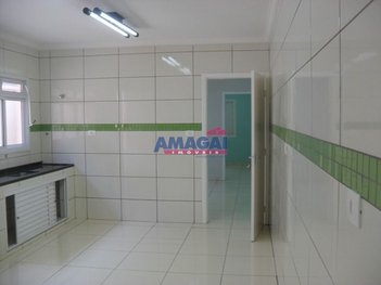 house em Rua Nossa Senhora de Fátima, Jardim Bela Vista - Jacareí - SP