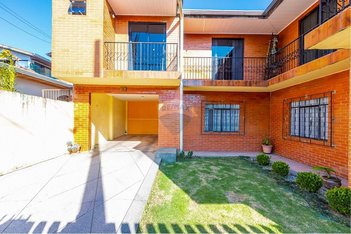 house em Rua Altevir Borges, Sítio Cercado - Curitiba - PR