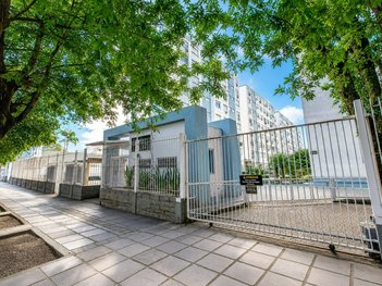 apartment em Avenida Engenheiro Francisco Rodolfo Simch, Sarandi - Porto Alegre - RS