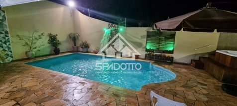 house em Avenida Petrarca Bacchi, Vila Maria - Botucatu - SP