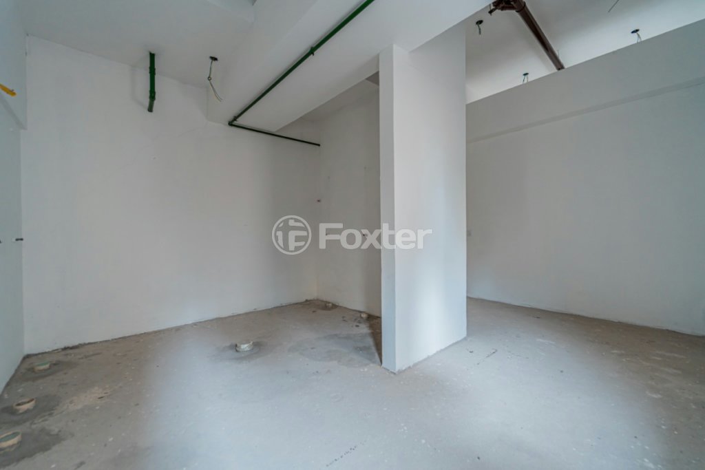 1729473488401-02_601301037_26_20rua_20aguiar_20de_20barros_2c_2069_20sala_20202_20bela_20vista_20esquina_20pauliceia_20remax_20_1_.jpeg