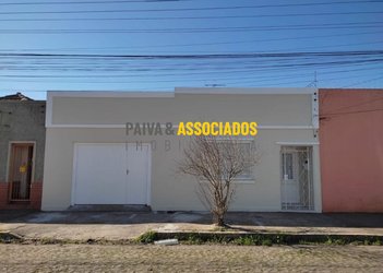 house em Rua Uruguay, Centro - Pelotas - RS