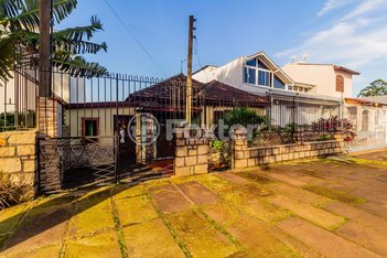 house em Rua Arnaldo Ballve, Jardim Itu - Porto Alegre - RS