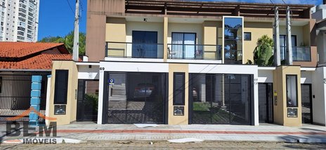 house em Rua Valdevino Vieira Cordeiros, Ressacada - Itajaí - SC