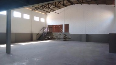 industrial em Avenida Itavuvu, Vila Olímpia - Sorocaba - SP
