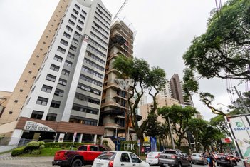 apartment em Avenida Presidente Getúlio Vargas, Água Verde - Curitiba - PR