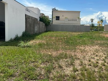 land_lot em Avenida dos Florais, Ribeirão do Lipa - Cuiabá - MT