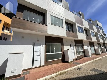house em Rua Marilene Macedo, Conjunto Residencial Redenção - Nova Iguaçu - RJ