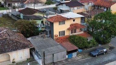 house em Rua Rokuro Assahina, Centro - Palhoça - SC
