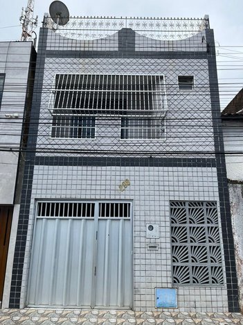 house em Avenida Prefeito Almir Dutra, Alto da Mangueira - Maracanaú - CE