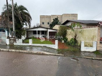house em Rua Mathias de Albuquerque, Mato Grande - Canoas - RS