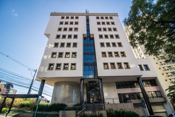 business em Luiz Manoel Gonzaga, Três Figueiras - Porto Alegre - RS