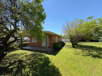 commercial_building em Avenida Paraguassu, Centro - Xangri-Lá - RS