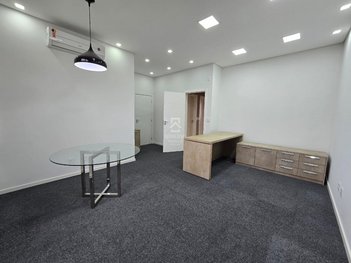office em Rua Izabel a Redentora, Centro - São José dos Pinhais - PR