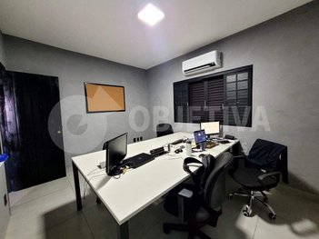 office em Rua José Nonato Ribeiro, Cazeca - Uberlândia - MG