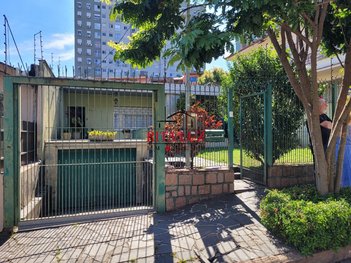 house em Nossa Senhora das Graças, Glória - Porto Alegre - RS
