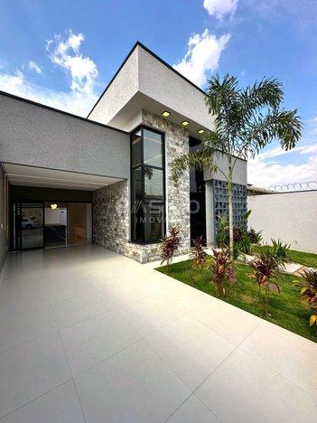 house em Avenida Barcelona, Setor Três Marias - Goiânia - GO