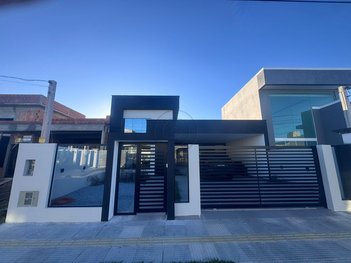 house em Rua dos Plátanos, Cassino - Rio Grande - RS