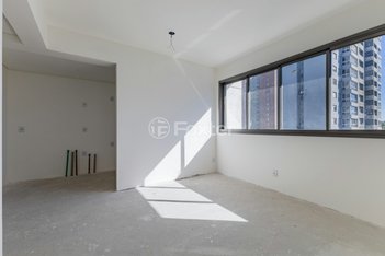apartment em Rua São Josemaria Escriva, Jardim do Salso - Porto Alegre - RS