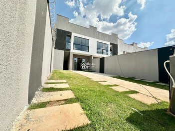 house em Avenida Campina Grande, Parque Xangri-Lá - Contagem - MG