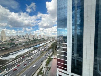 commercial_property em Avenida Presidente Castelo Branco, Ponte Pequena - São Paulo - SP