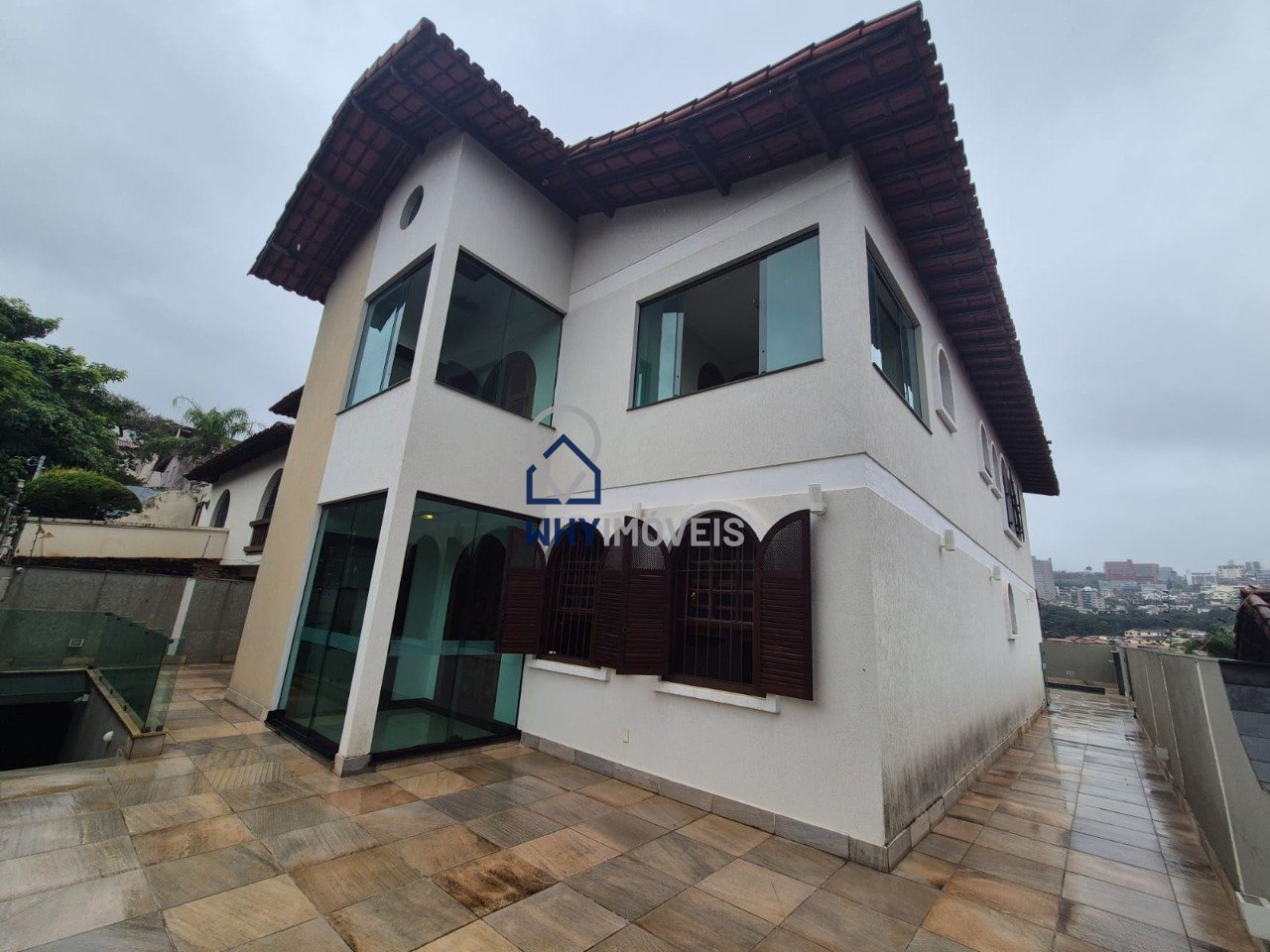 Casa com 4 quartos — Santa Lúcia, Belo Horizonte