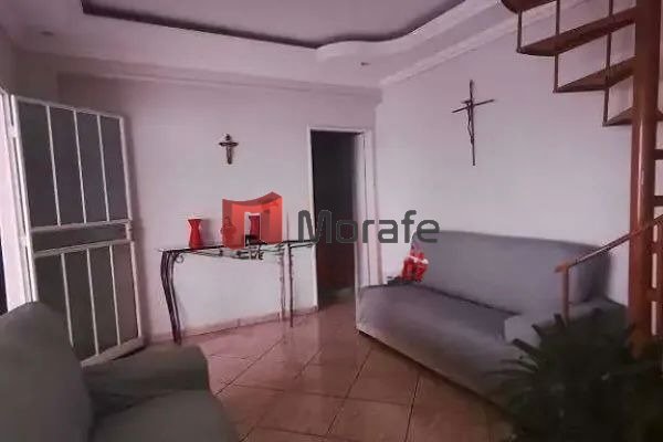 Casa com 4 quartos — Glória, Belo Horizonte