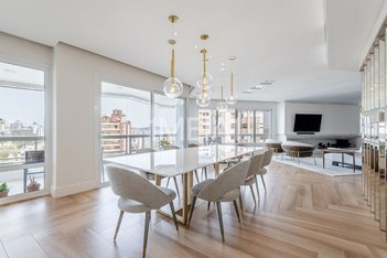 apartment em Rua Carlos Trein Filho, Auxiliadora - Porto Alegre - RS