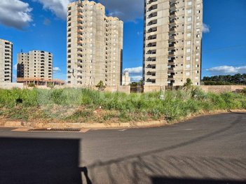 land_lot em Rua Bento Teixeira, Novo Mundo - Uberlândia - MG