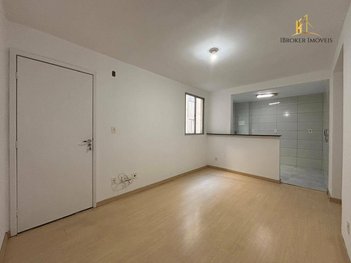 apartment em Estrada Guilherme Weigert, Santa Cândida - Curitiba - PR