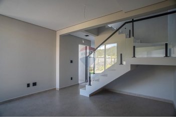 house em Estrada Municipal do Antônio Gallo, Jardim Maracanã - Atibaia - SP