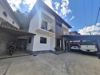 house em Estrada Arakem, Granja Guarani - Teresópolis - RJ