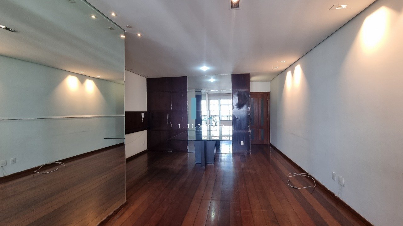 Apartamento com 3 quartos — Savassi, Belo Horizonte