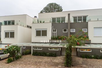 house em Rua Doutor Ney de Castilhos Ferreira, Pedra Redonda - Porto Alegre - RS