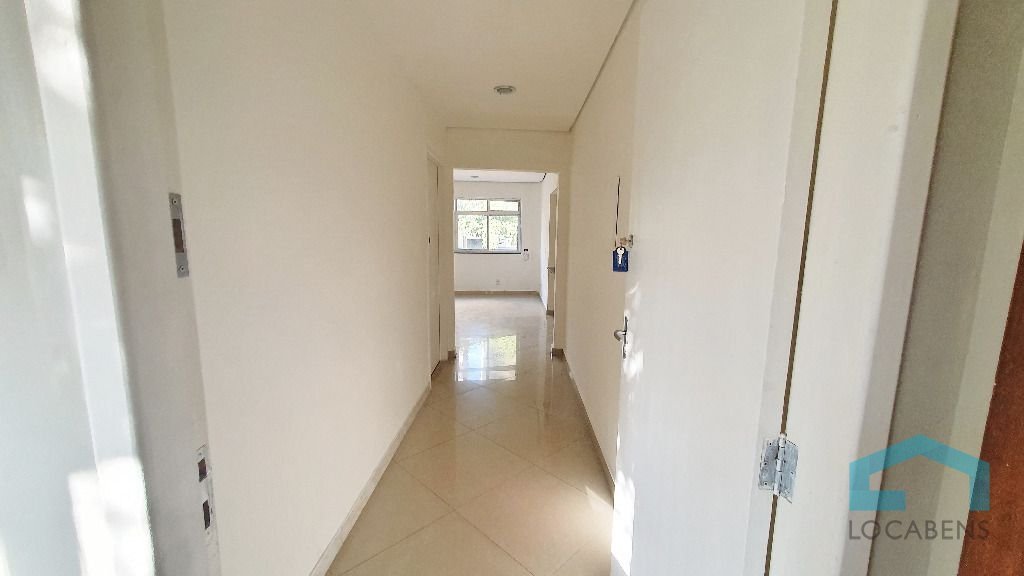 CORREDOR PARA ACESSO AS SALAS