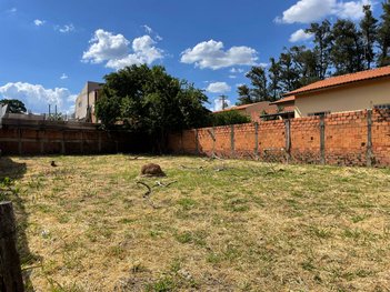 land_lot em Rua Leopoldina Pinheiro Cintra, Jardim Santa Eliza - Botucatu - SP