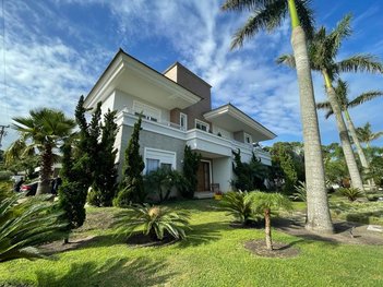 house em Rua Pedro Hygino da Silveira, Centro - Xangri-Lá - RS