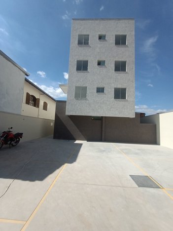 apartment em Rua Tapirapes, Santa Mônica - Belo Horizonte - MG