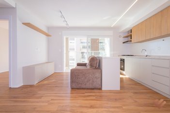 apartment em Rua Alexandre Vieira da Cunha, Três Vendas - Pelotas - RS