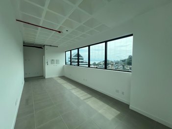 office em Rodovia José Carlos Daux, João Paulo - Florianópolis - SC