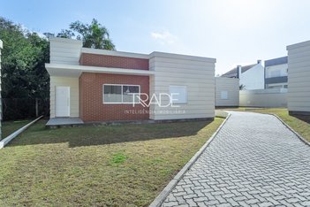 house em Canísio Binsfeld, Hípica - Porto Alegre - RS