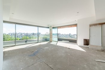 apartment em Rua Engenheiro Ildefonso Simões Lopes, Três Figueiras - Porto Alegre - RS
